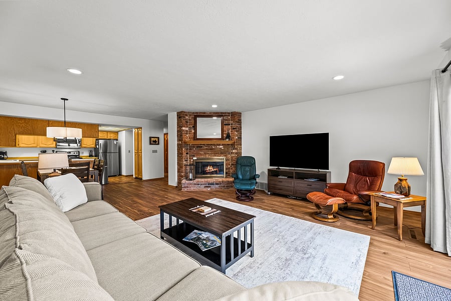 Furnished Finder property 1052118_1 photo 3