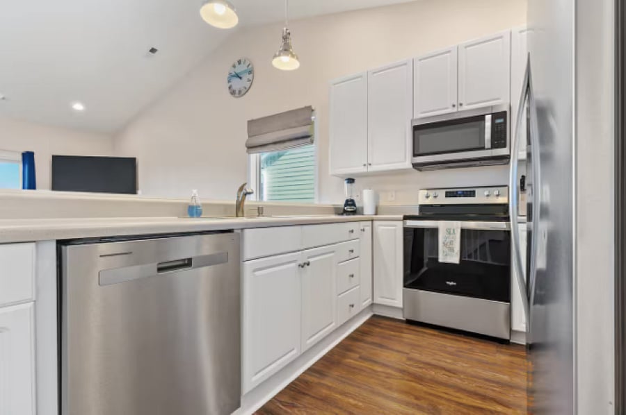 Furnished Finder property 1052122_1 photo 12