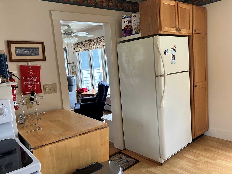 other side of the kitchen.