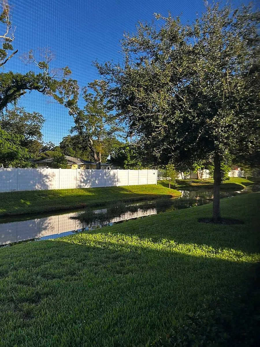 Furnished Finder property 1052146_1 photo 25