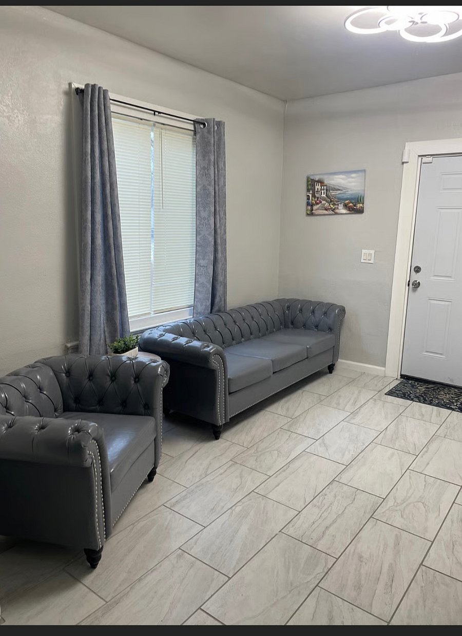 Furnished Finder property 1052153_1 photo 5