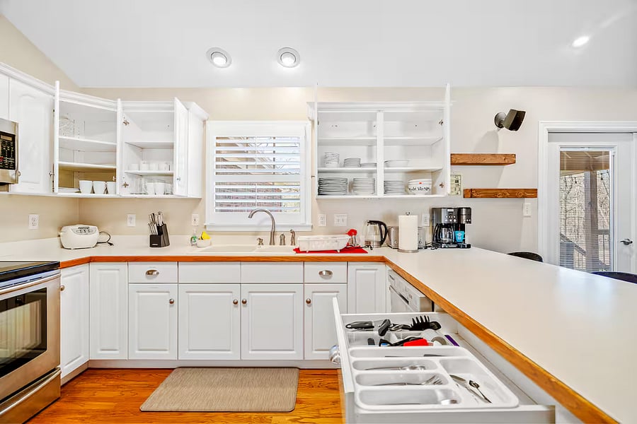 Furnished Finder property 1052156_1 photo 6