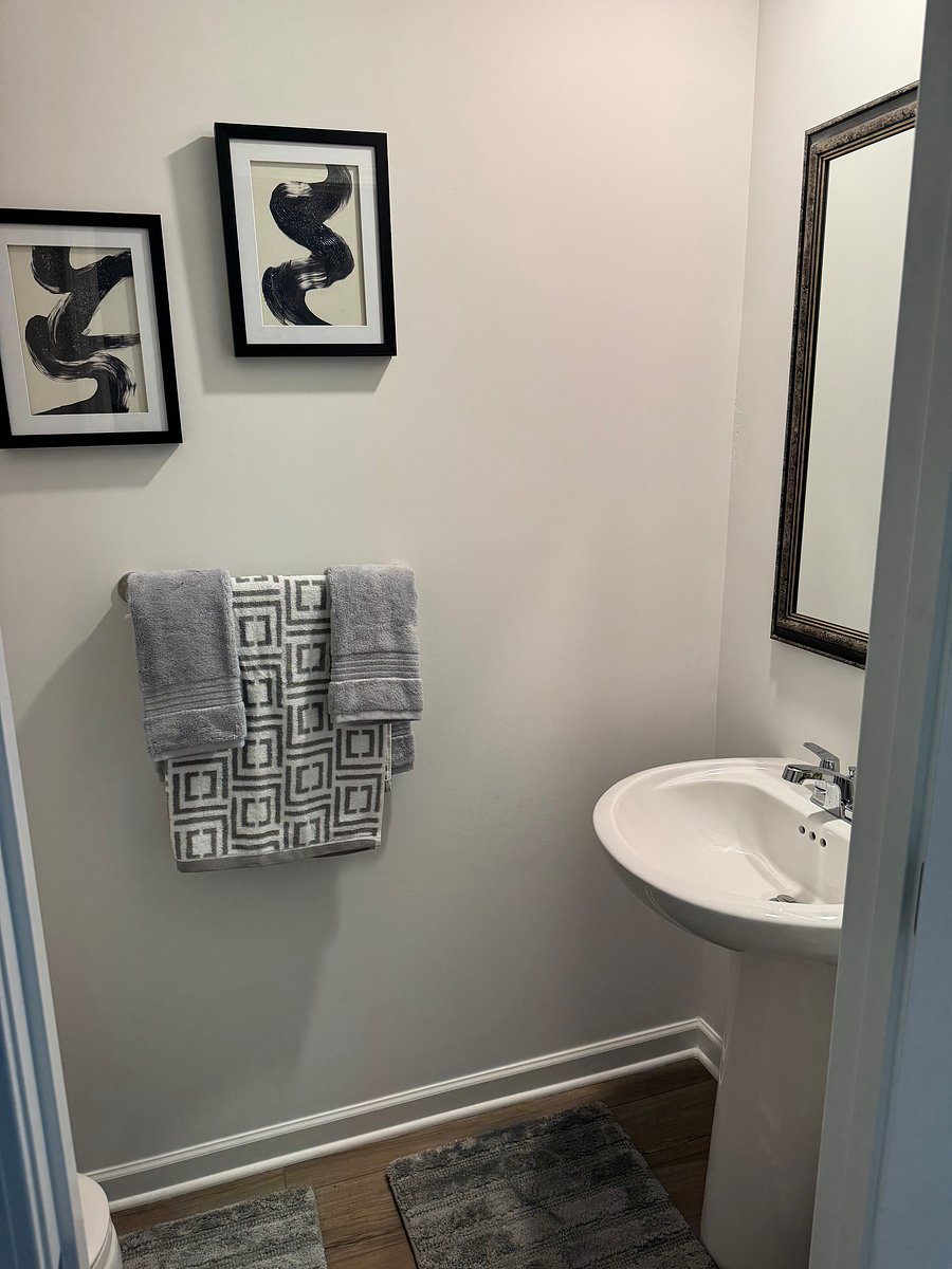 Furnished Finder property 1052164_1 photo 14