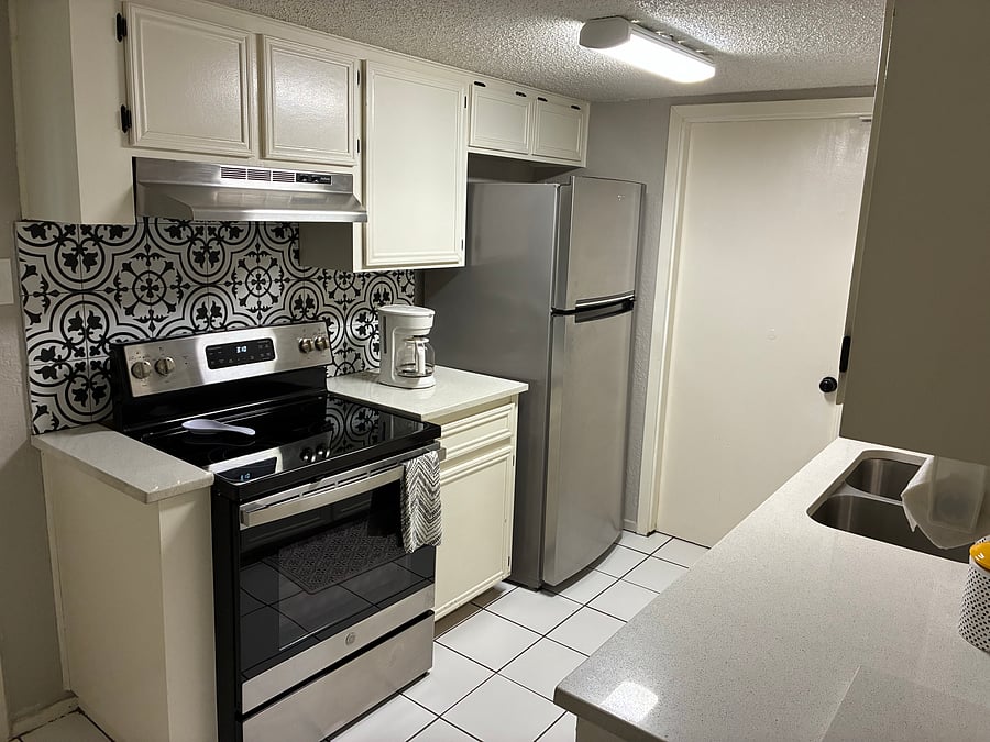 Furnished Finder property 1052181_1 photo 9
