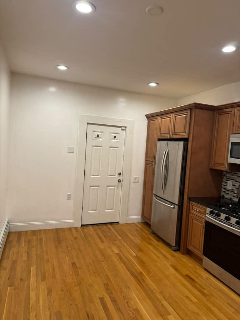 Furnished Finder property 1052185_1 photo 4