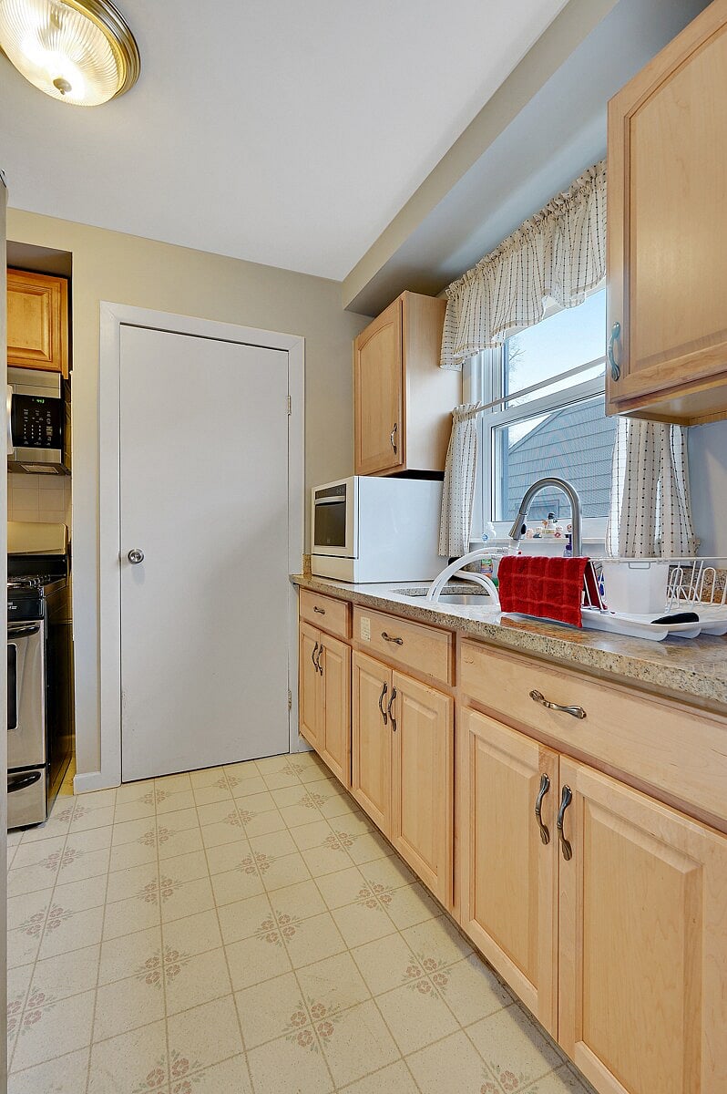 Furnished Finder property 1052186_1 photo 9