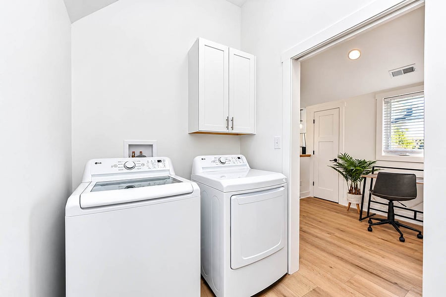 Furnished Finder property 1052187_1 photo 17