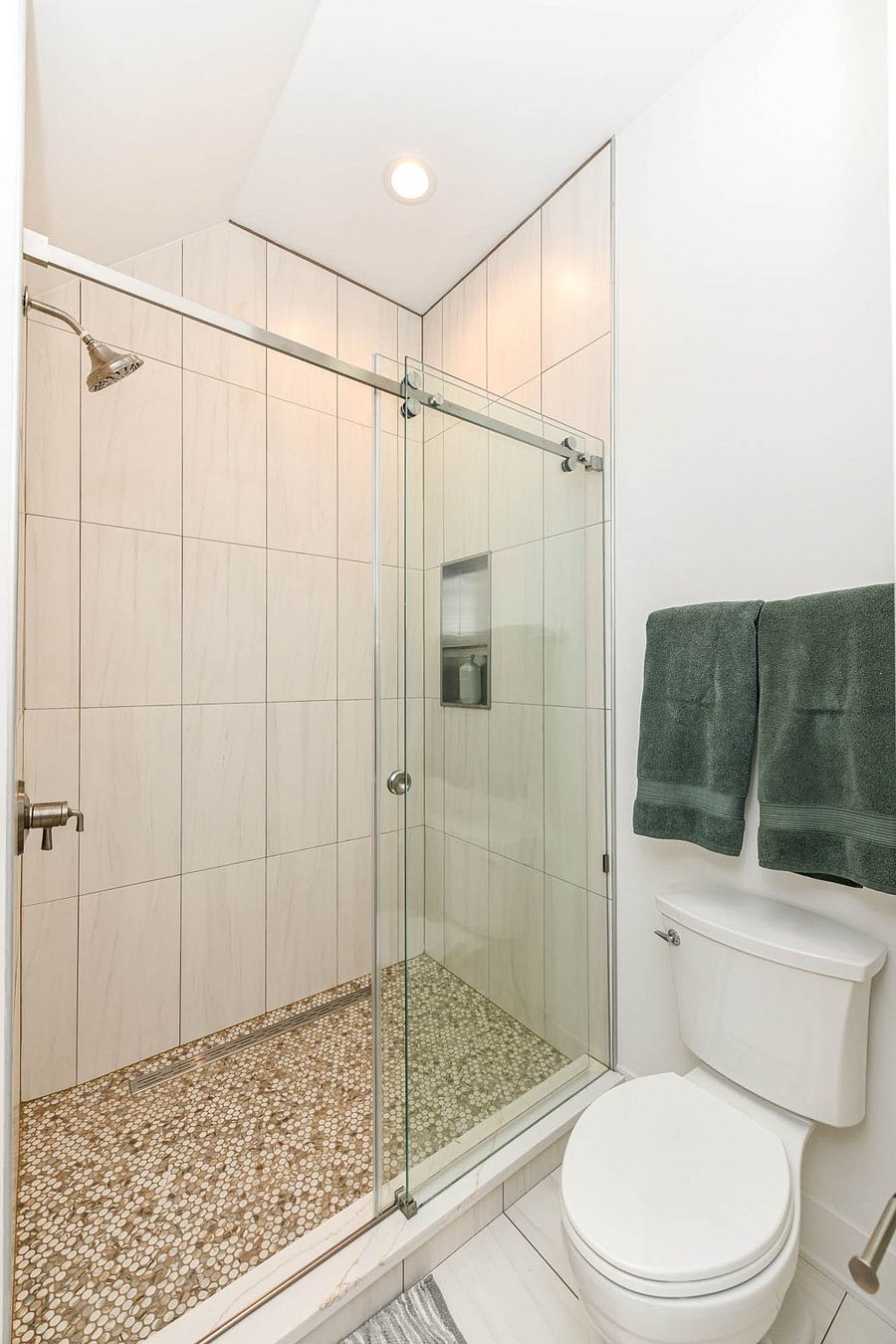 Furnished Finder property 1052187_1 photo 25