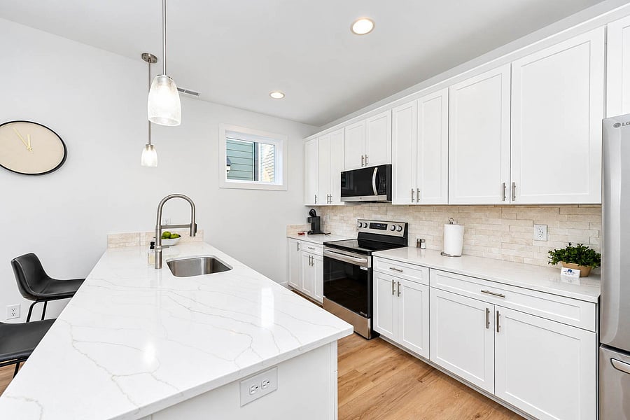 Furnished Finder property 1052187_1 photo 9