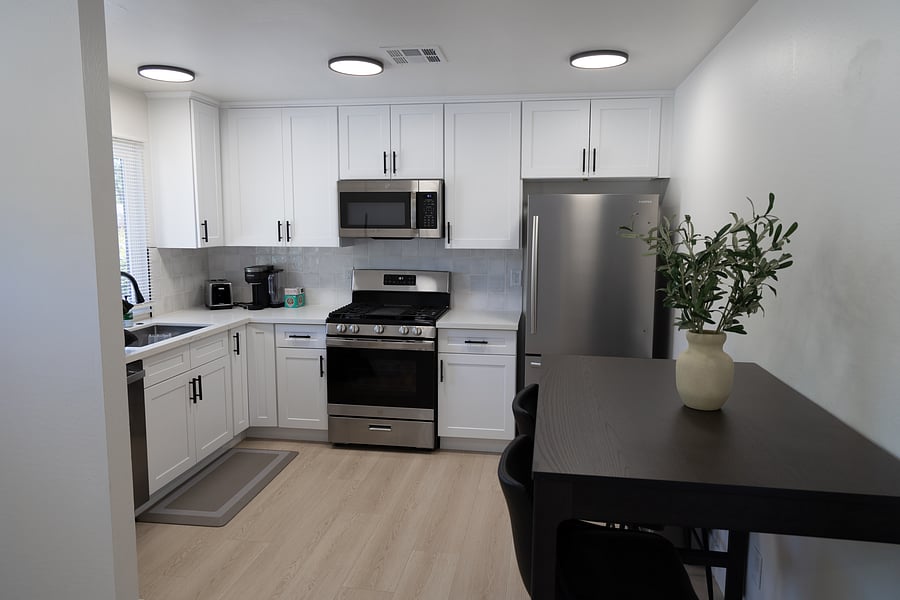 Furnished Finder property 1052198_1 photo 4