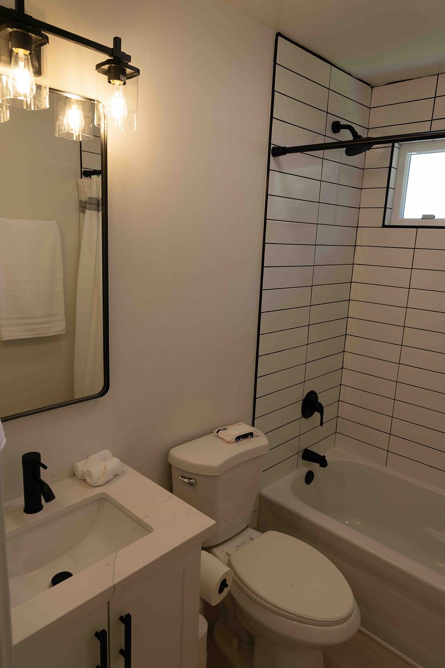 Furnished Finder property 1052198_1 photo 13