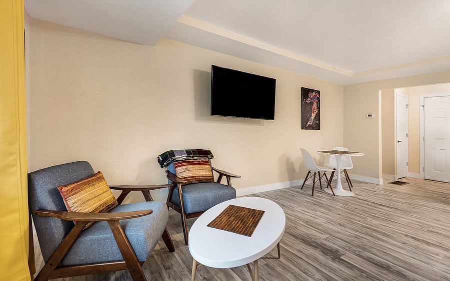 Furnished Finder property 1052260_4 photo 6