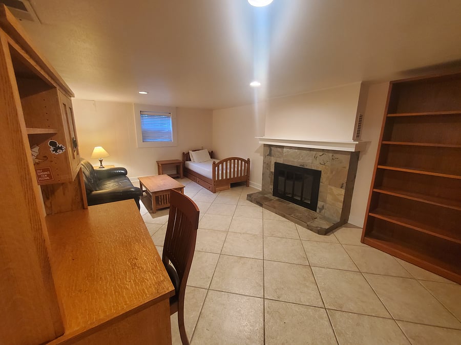 Furnished Finder property 1052270_1 photo 2