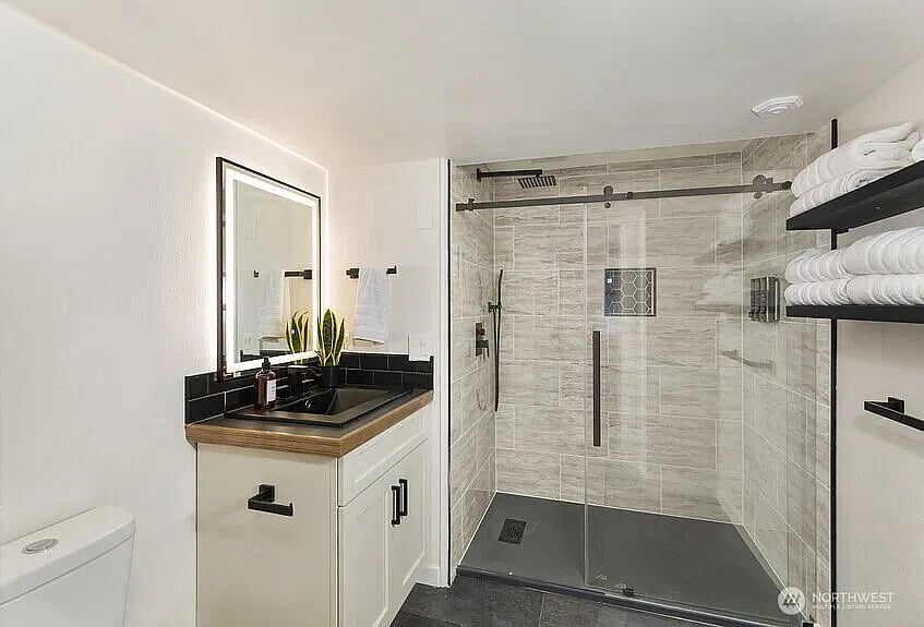Furnished Finder property 1052281_1 photo 18
