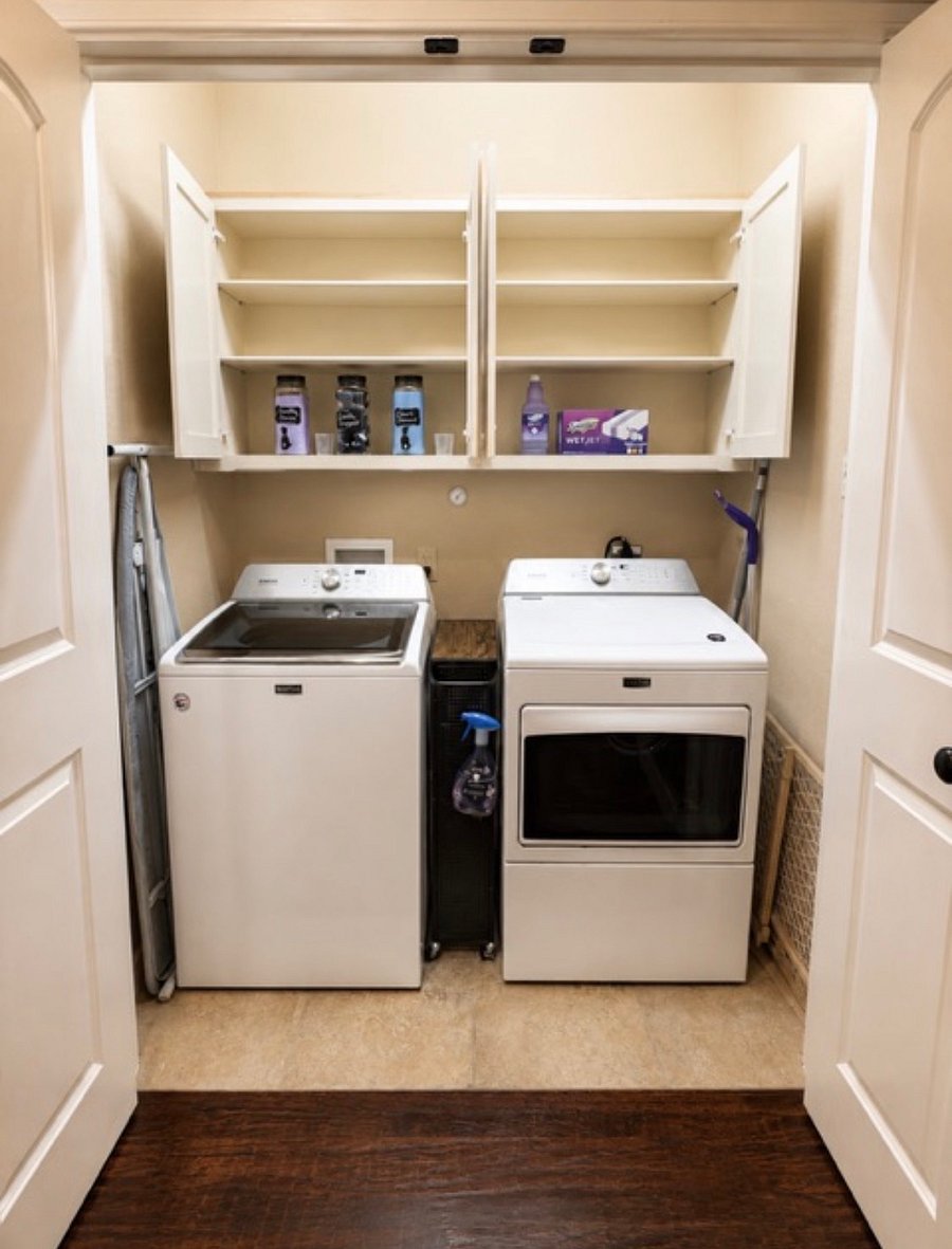 Furnished Finder property 1052285_1 photo 11