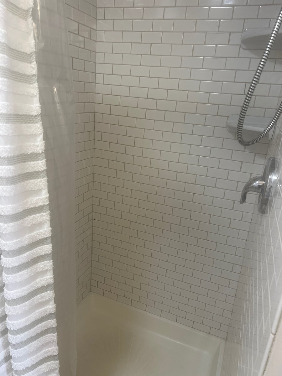 Furnished Finder property 1052287_1 photo 5