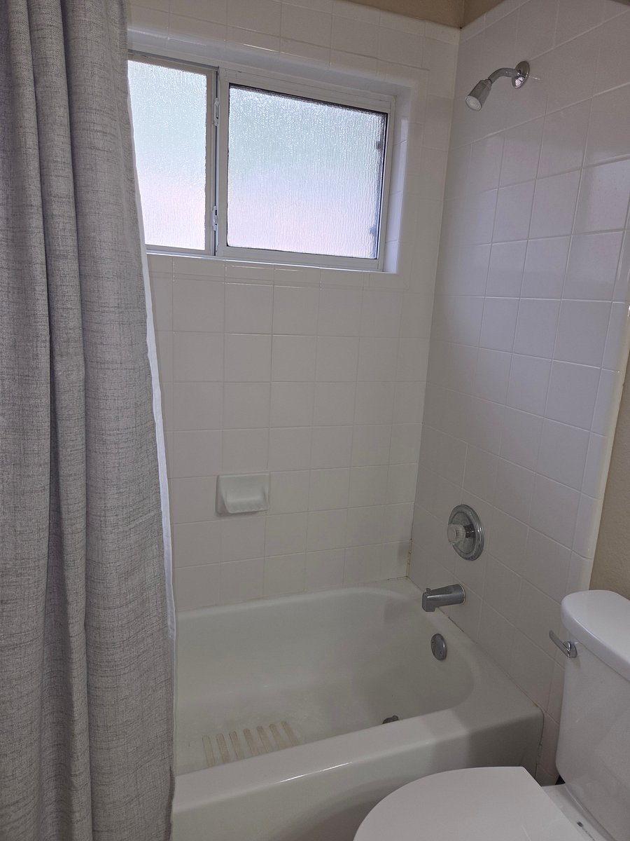 Furnished Finder property 1052302_1 photo 13