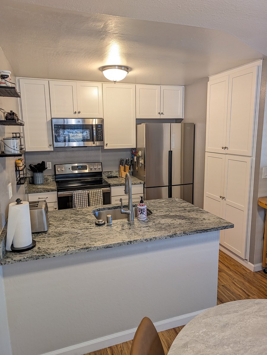 Furnished Finder property 1052303_1 photo 3