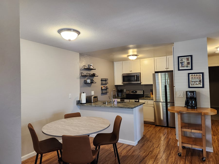 Furnished Finder property 1052303_1 photo 4