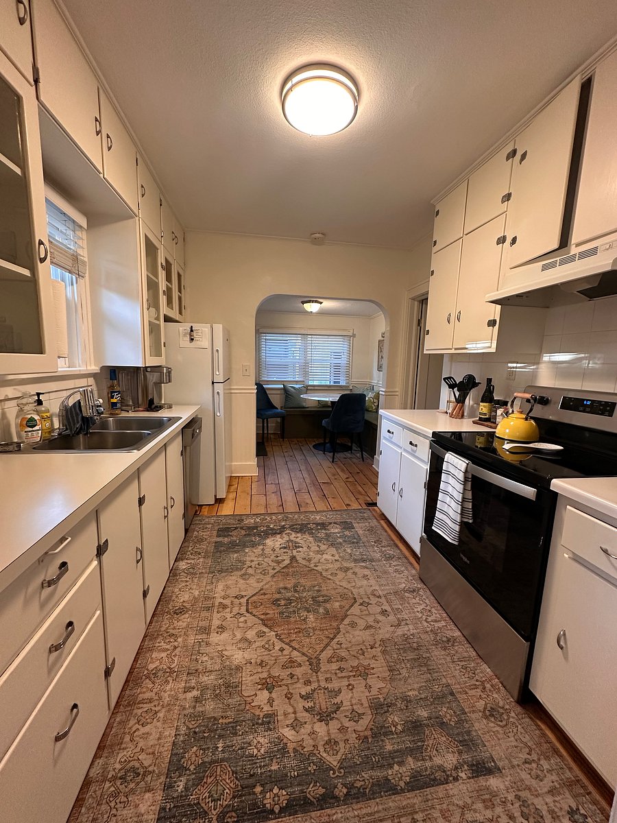 Furnished Finder property 1052309_1 photo 8