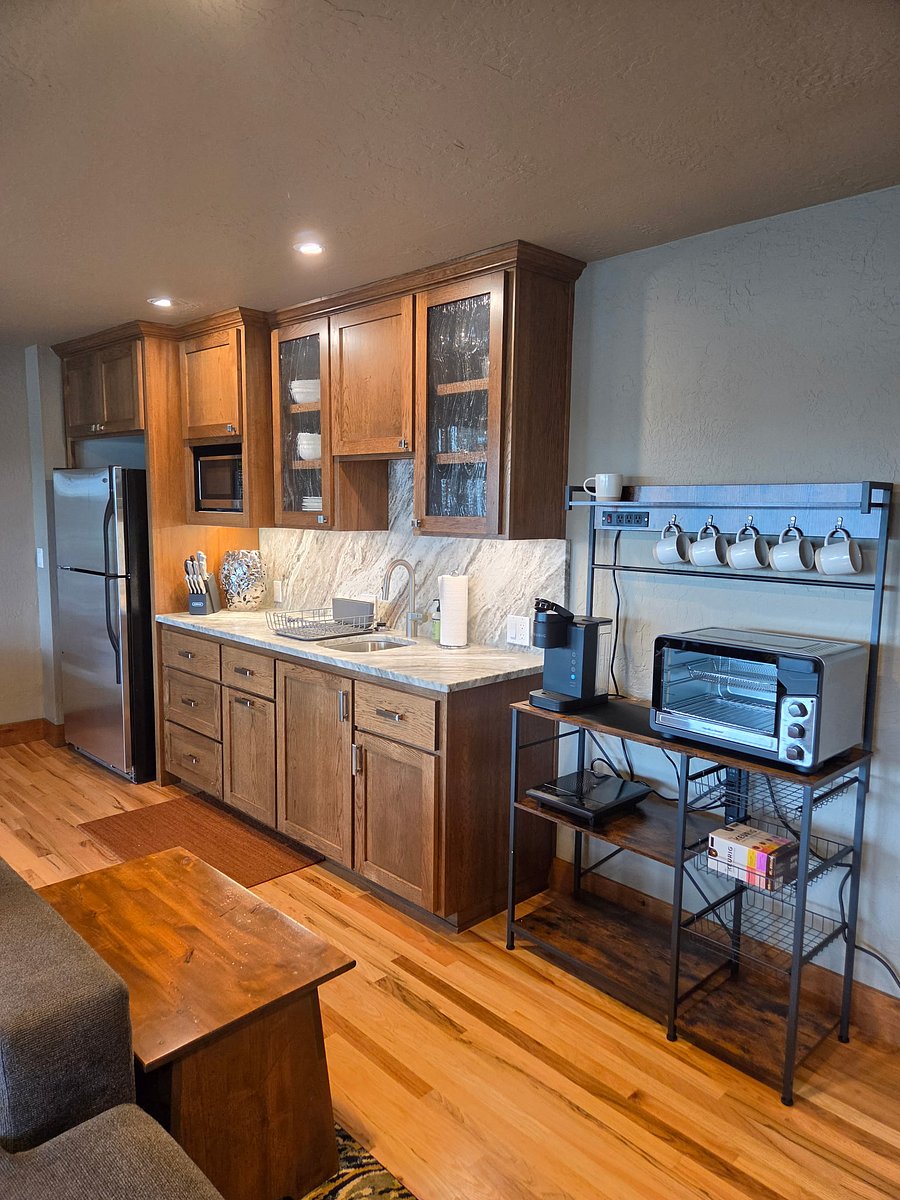 Furnished Finder property 1052311_1 photo 8
