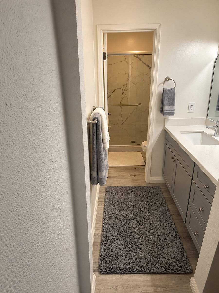 Furnished Finder property 1052312_1 photo 11
