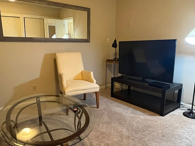 Furnished Finder property 1052317_1 photo 7