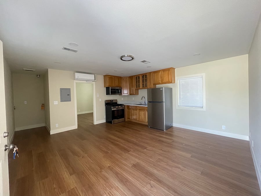 Furnished Finder property 1052327_1 photo 3