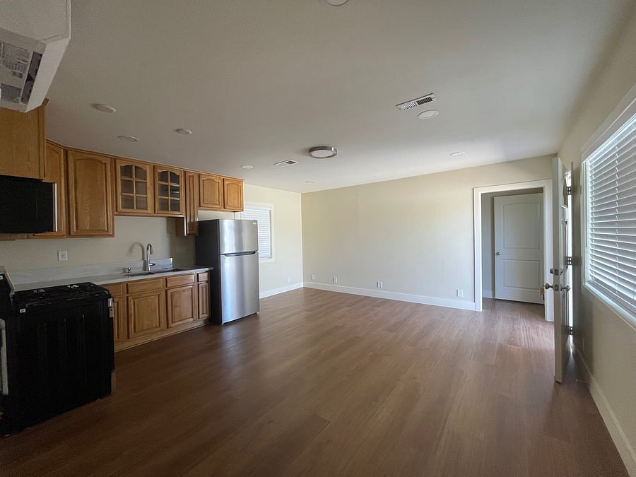 Furnished Finder property 1052327_1 photo 4