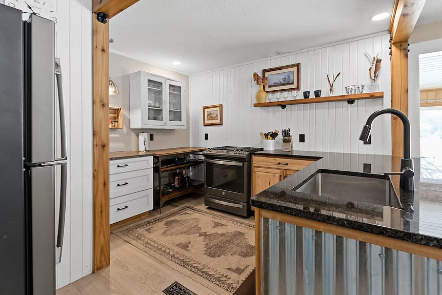 Furnished Finder property 1052328_1 photo 4