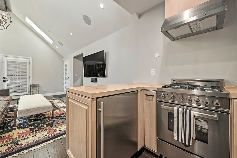 Furnished Finder property 1052329_1 photo 10