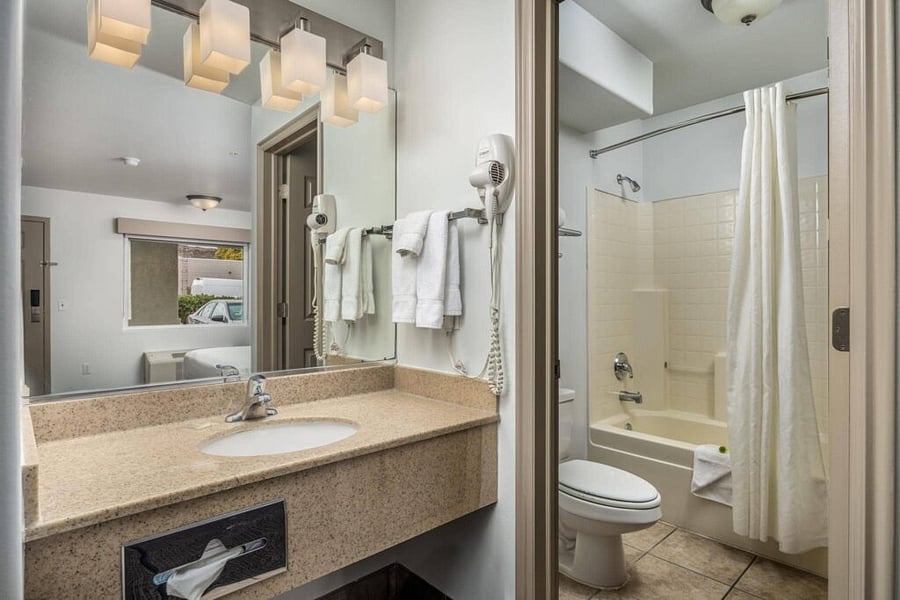 Furnished Finder property 1052334_1 photo 6