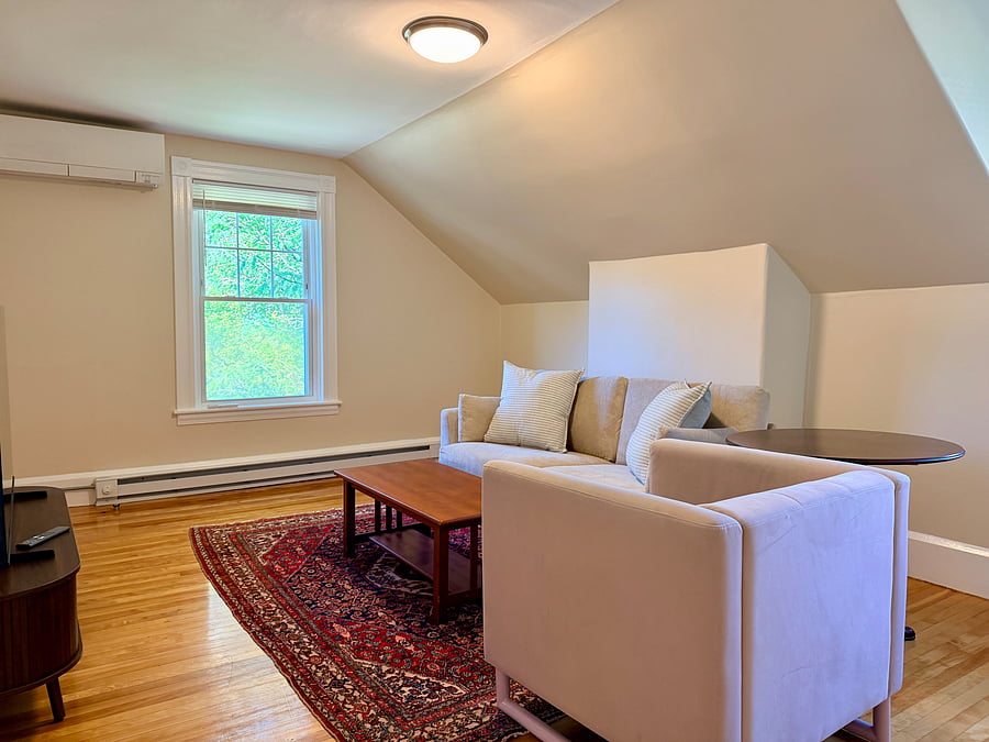 Furnished Finder property 1052337_1 photo 3