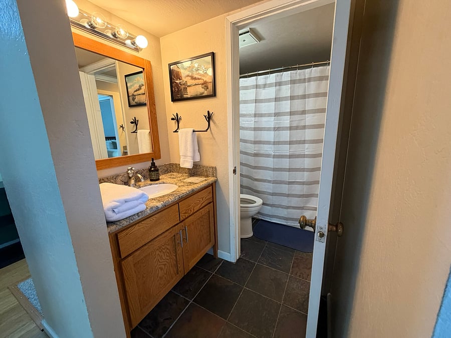 Furnished Finder property 1052343_1 photo 18
