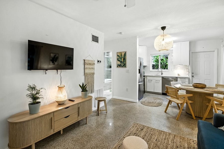 Furnished Finder property 1052357_1 photo 4