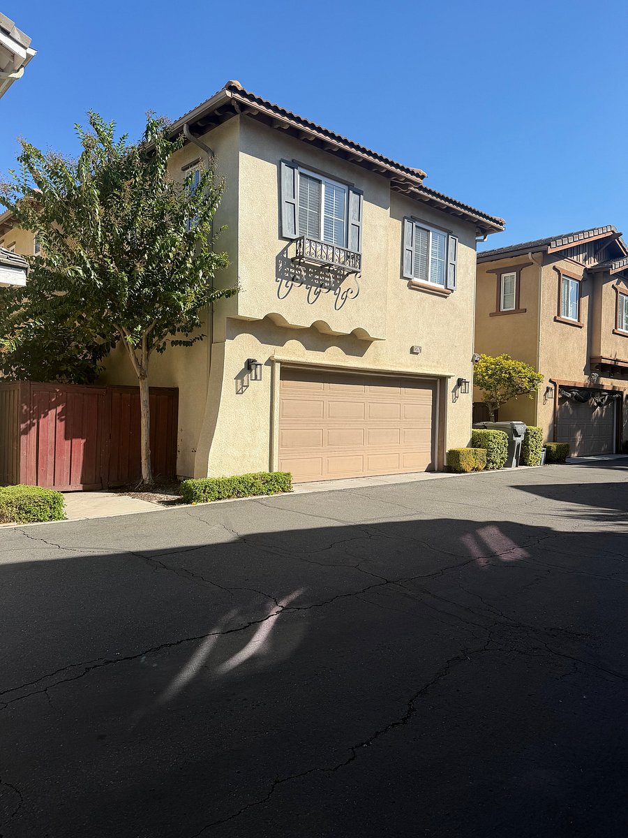 Furnished Finder property 1052361_1 photo 25
