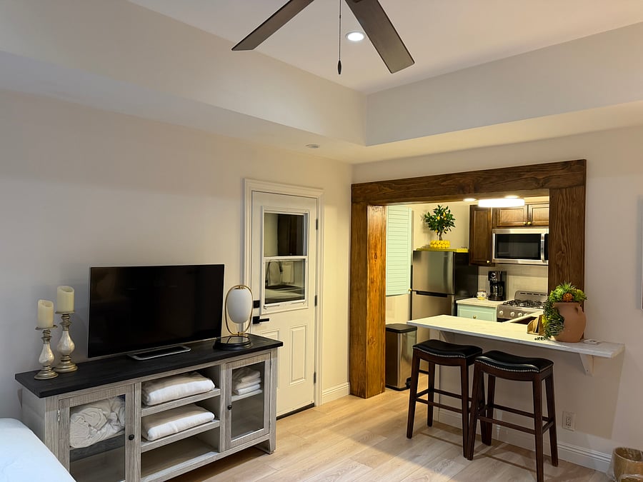 Furnished Finder property 1052364_1 photo 3