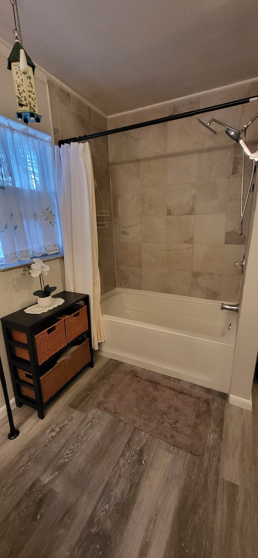 Furnished Finder property 1052368_1 photo 9