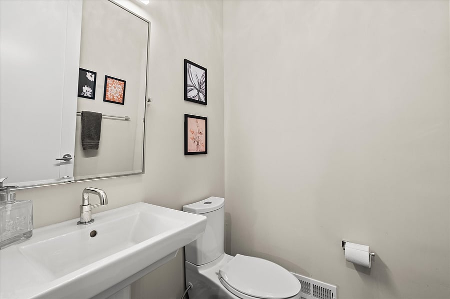Furnished Finder property 1052380_1 photo 34