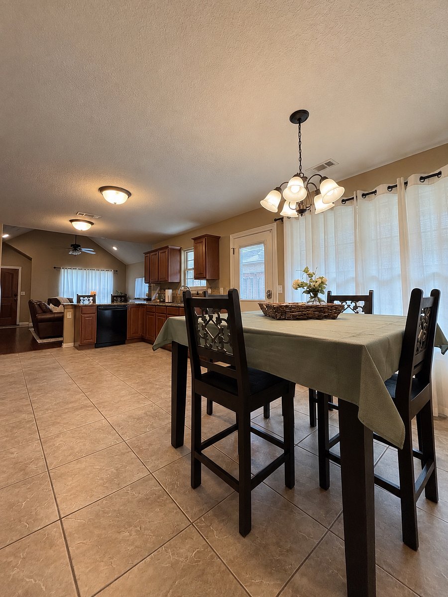 Furnished Finder property 1052394_1 photo 9