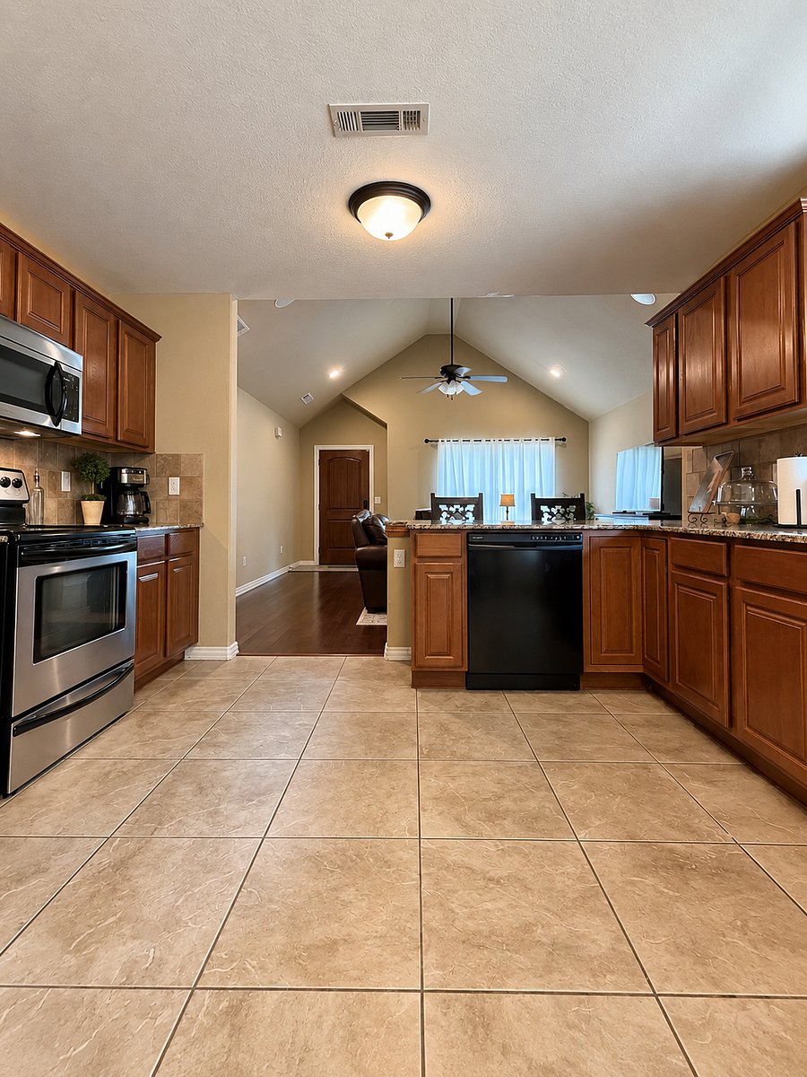Furnished Finder property 1052394_1 photo 6