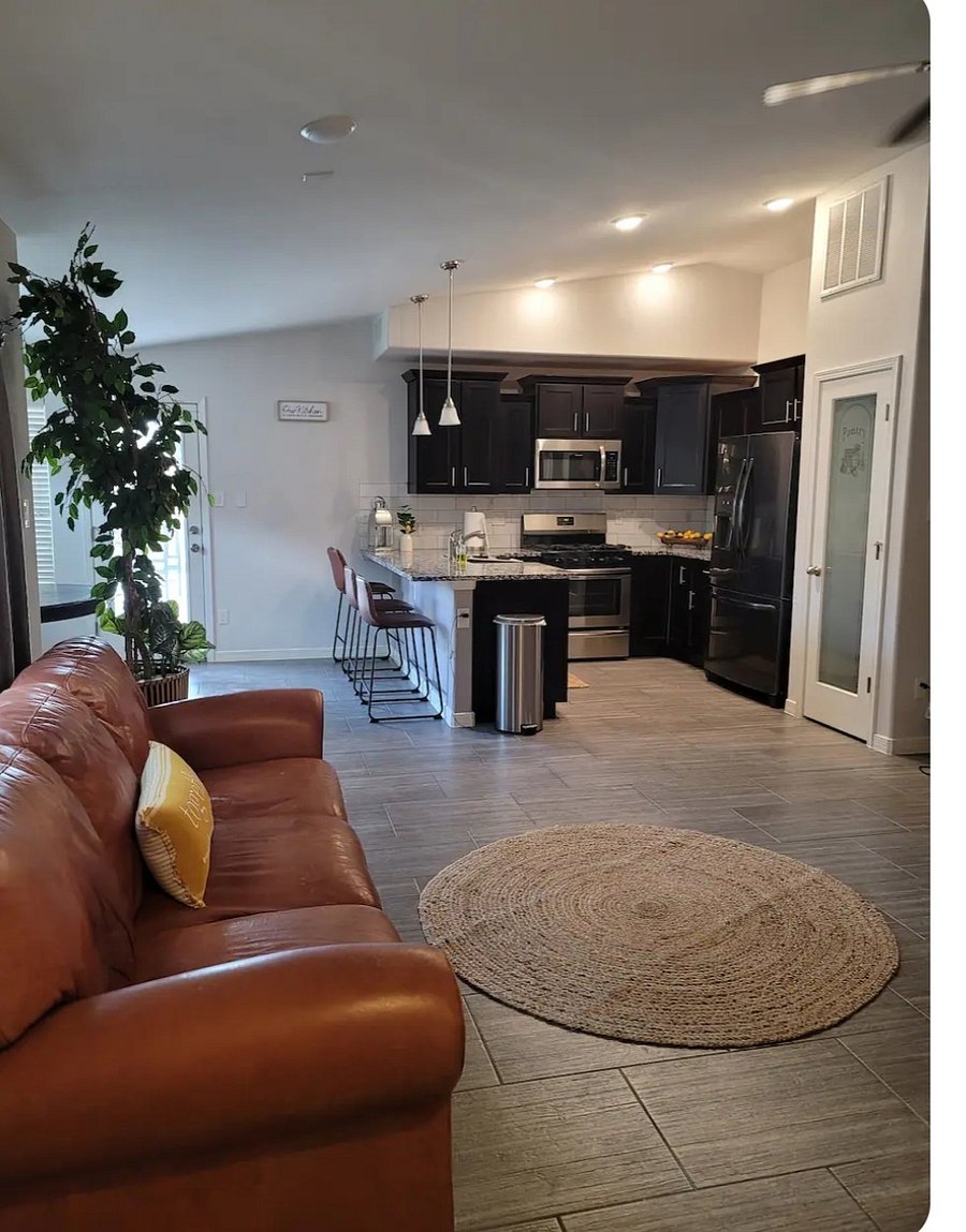 Furnished Finder property 1052403_1 photo 12