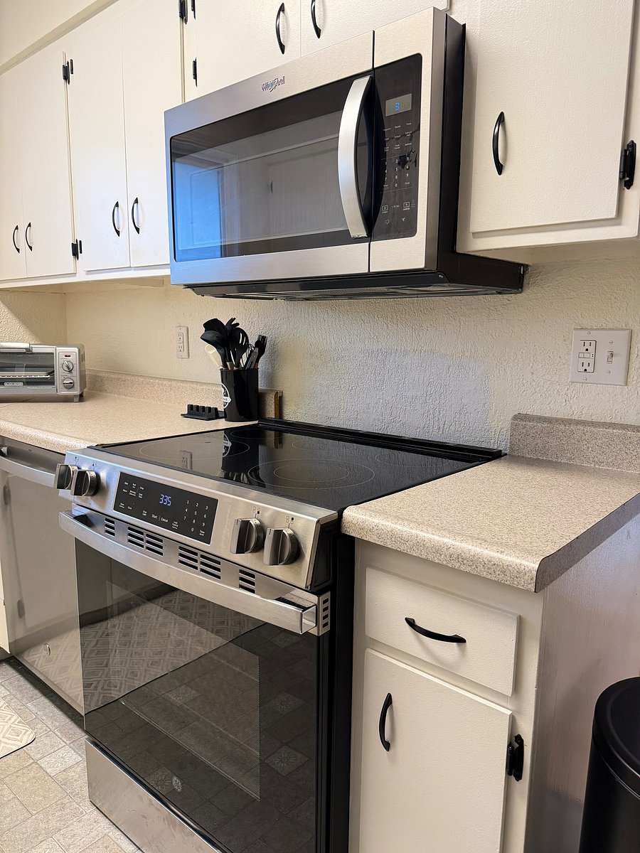 Furnished Finder property 1052405_1 photo 10