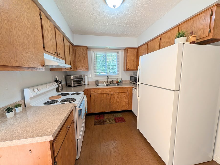 Furnished Finder property 1052419_1 photo 4