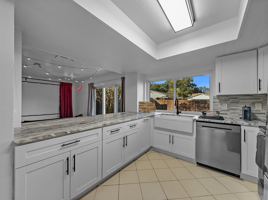 Furnished Finder property 1052433_1 photo 29