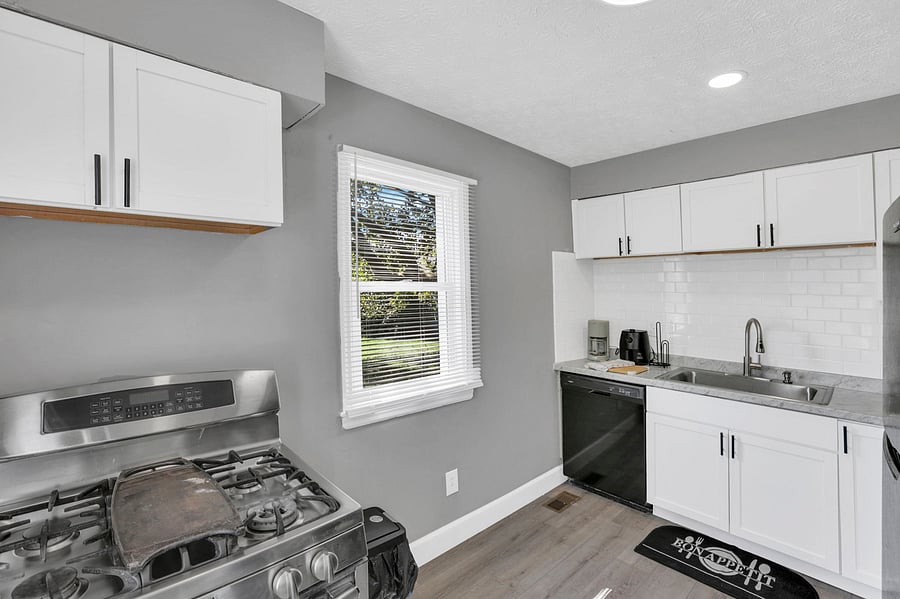 Furnished Finder property 1052443_1 photo 14