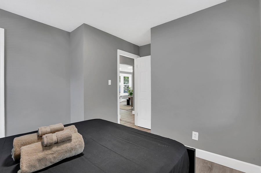 Furnished Finder property 1052443_1 photo 29