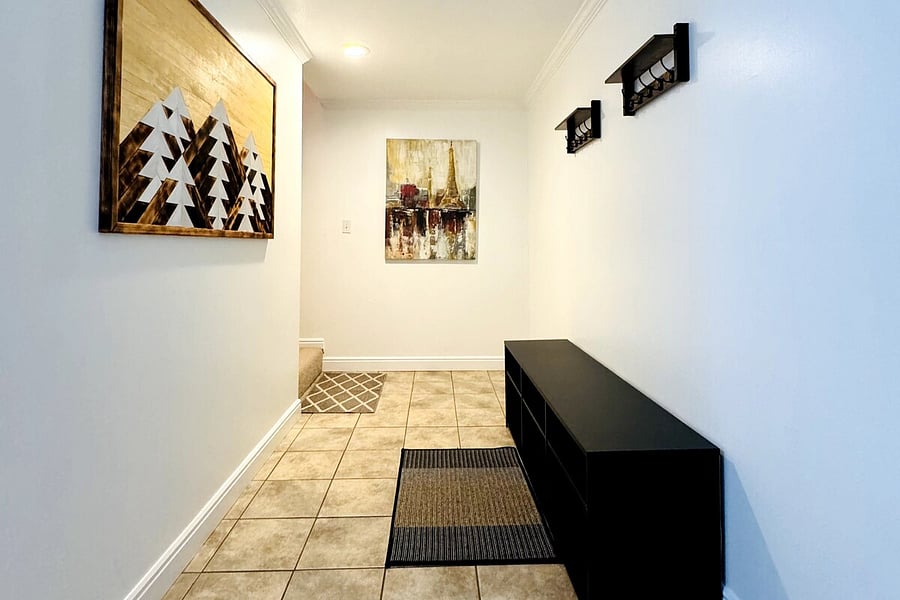 Furnished Finder property 1052486_1 photo 9