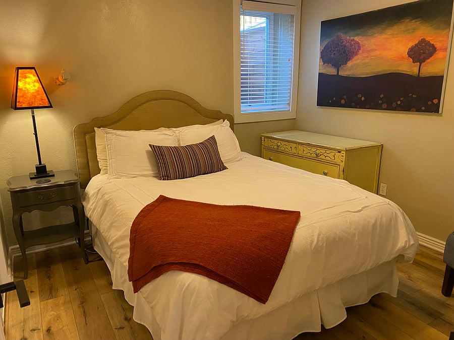 Furnished Finder property 1052499_1 photo 2