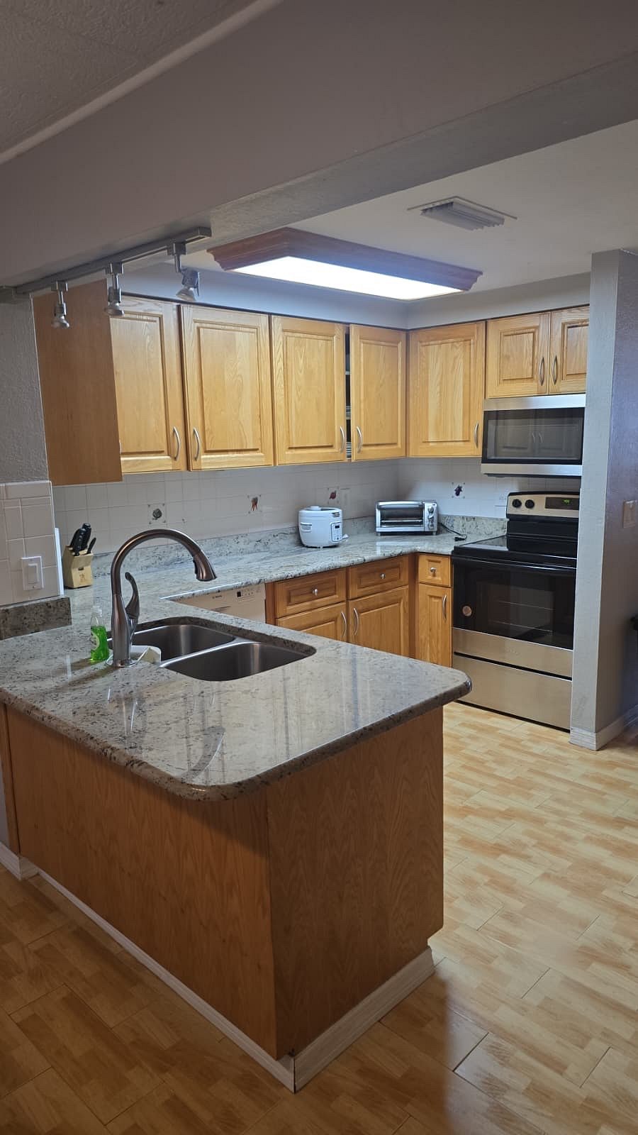 Furnished Finder property 1052511_1 photo 7